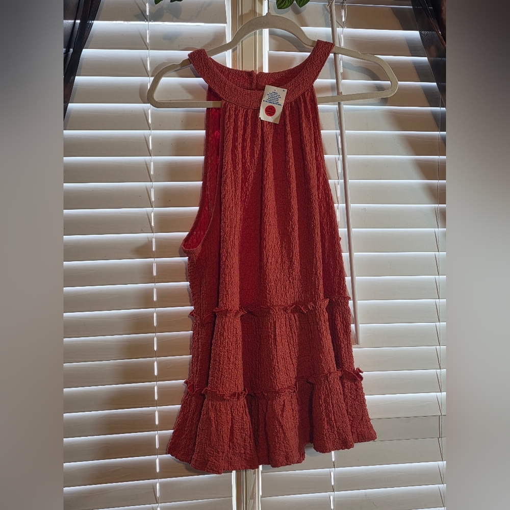 TIMING Black  Or  Rust Colored  Sleevless Ruffled Flowey  Top - Picture 7 of 7